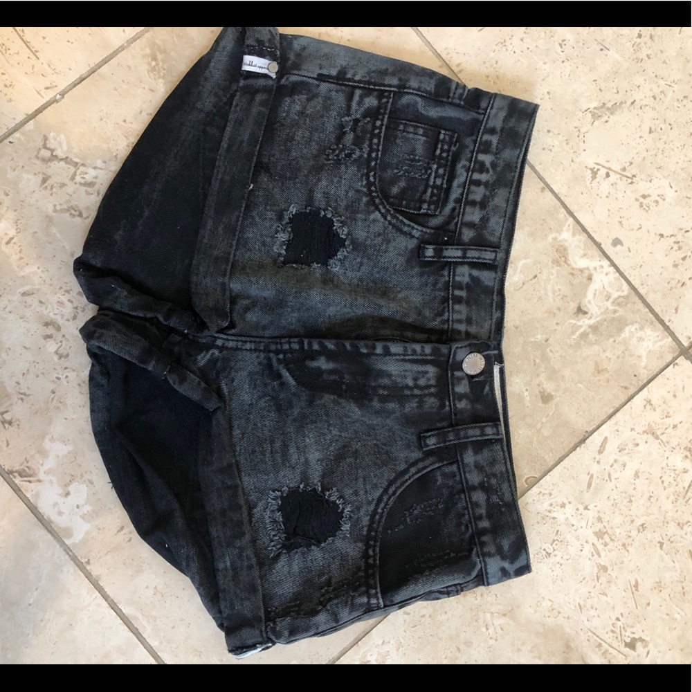 Vici shorts Small NWOT